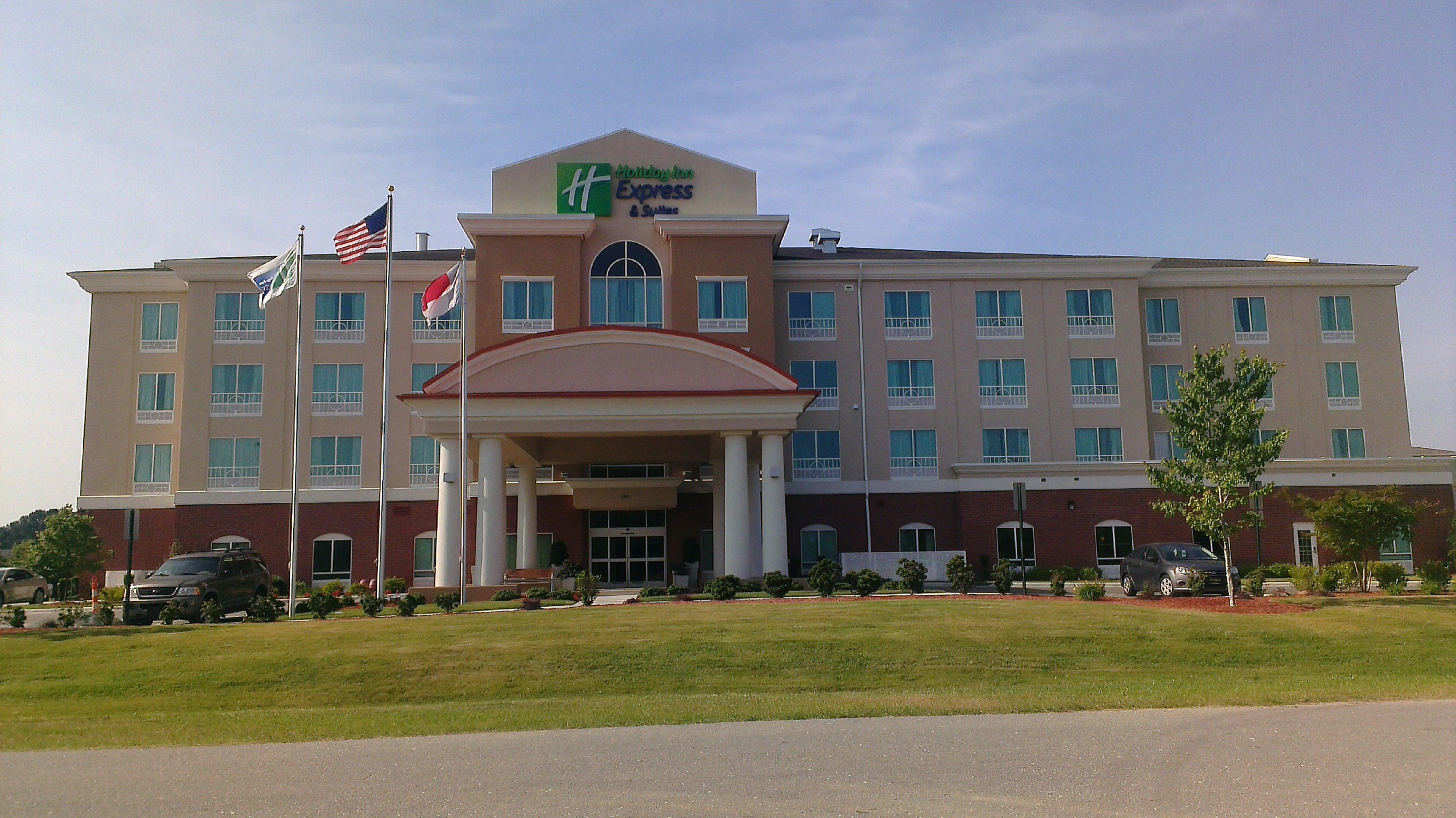 Holiday Inn Express & Suites - Smithfield/Selma By Ihg Exterior foto