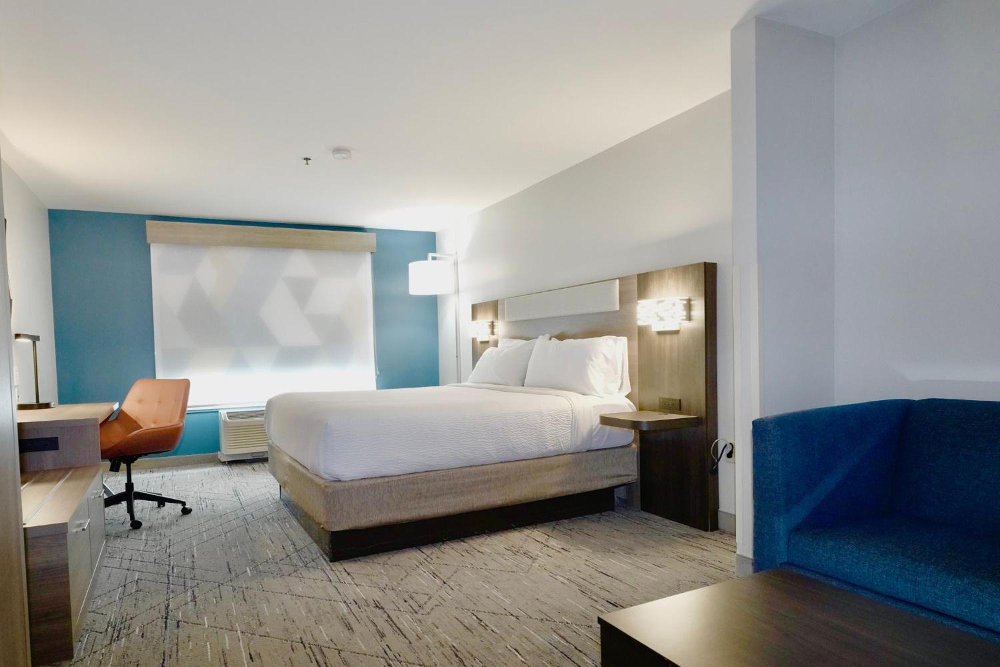 Holiday Inn Express & Suites - Smithfield/Selma By Ihg Exterior foto