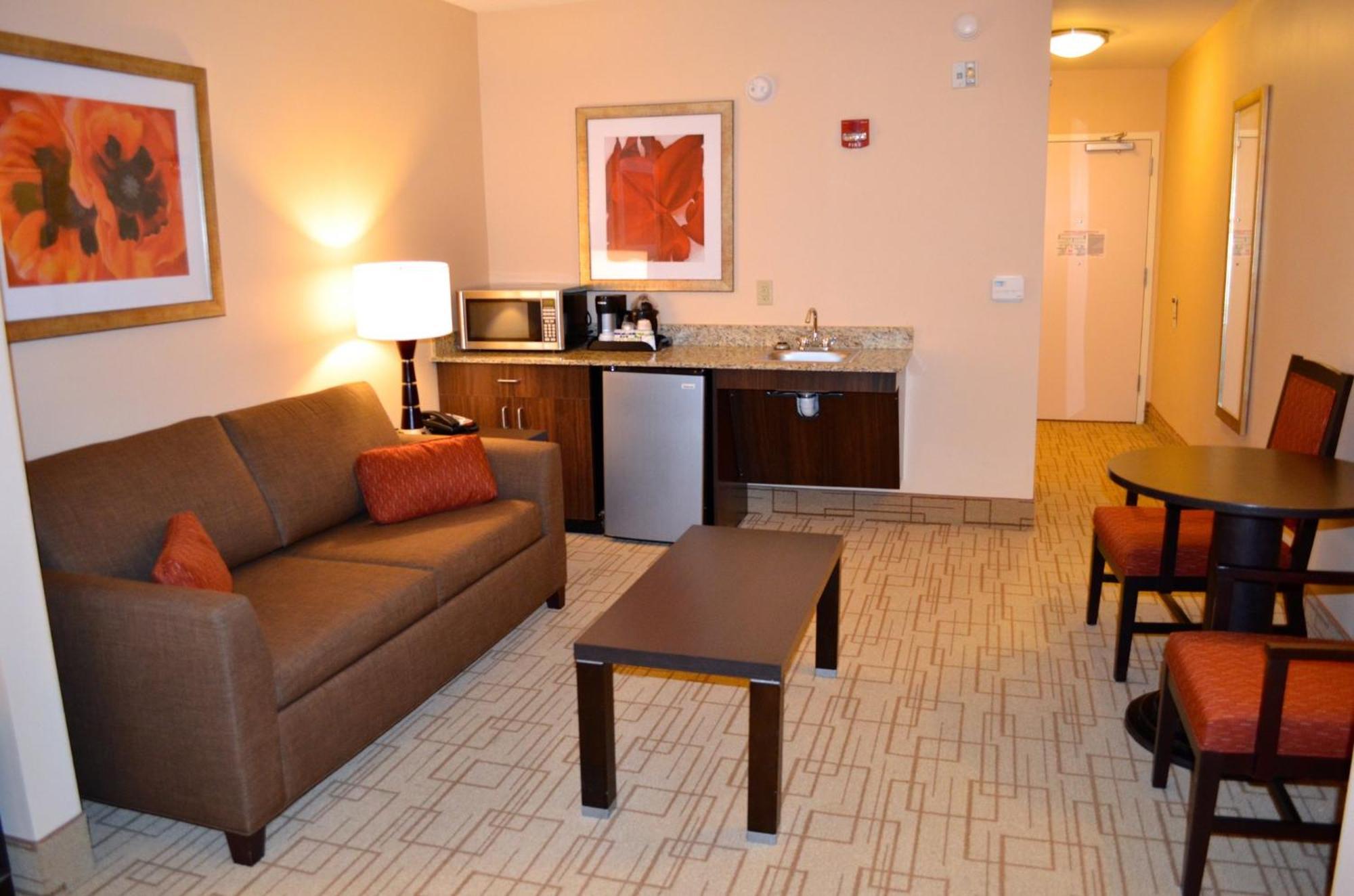 Holiday Inn Express & Suites - Smithfield/Selma By Ihg Exterior foto